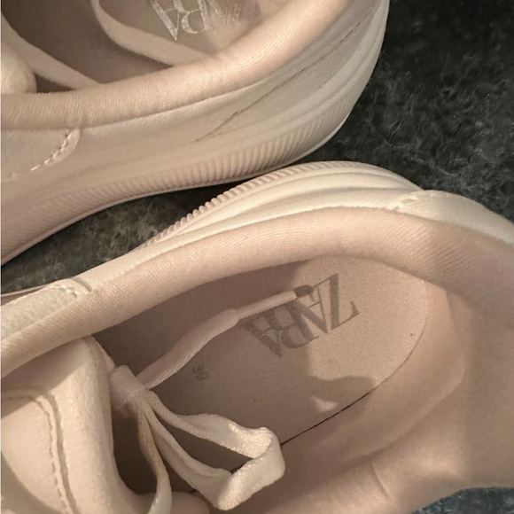 Zara Platform Sneakers - Picture 3 of 3